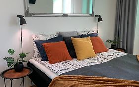 Cozy 2Br Apartment Lux 8